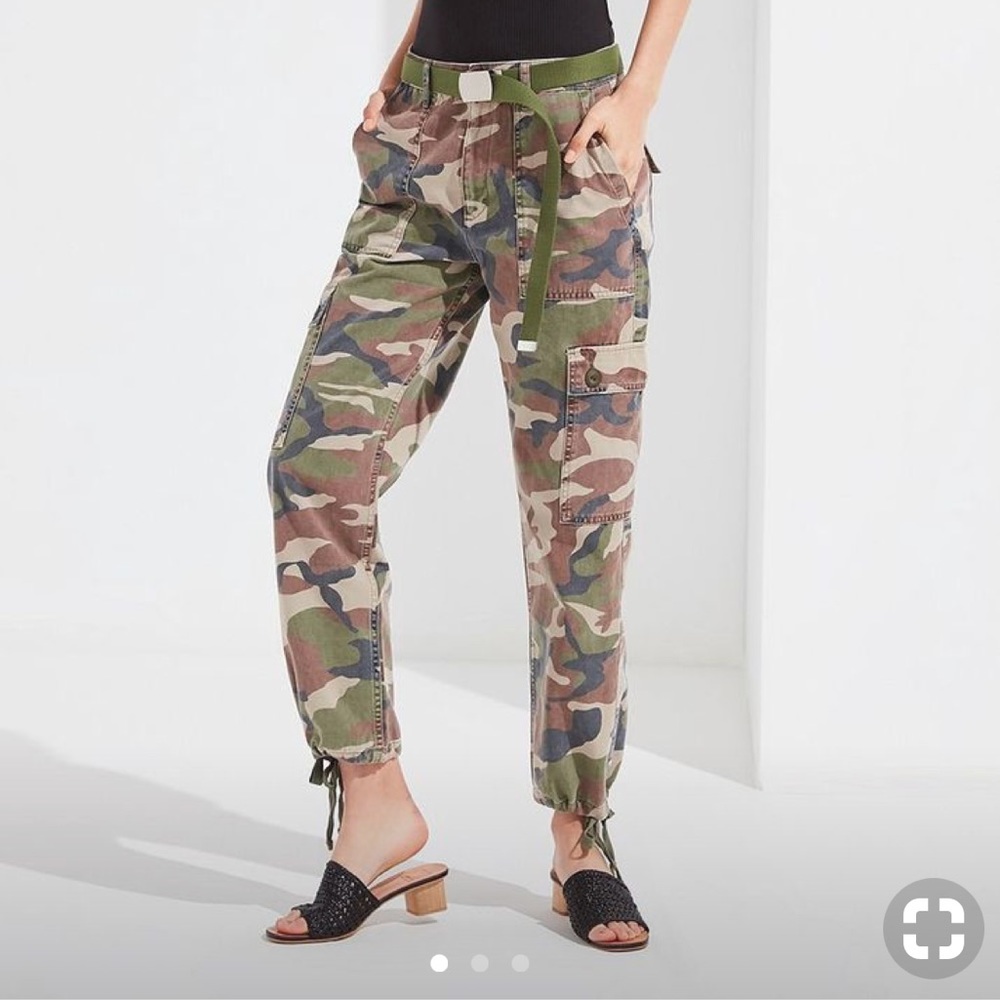 Urban outfitters oversized camo pants!